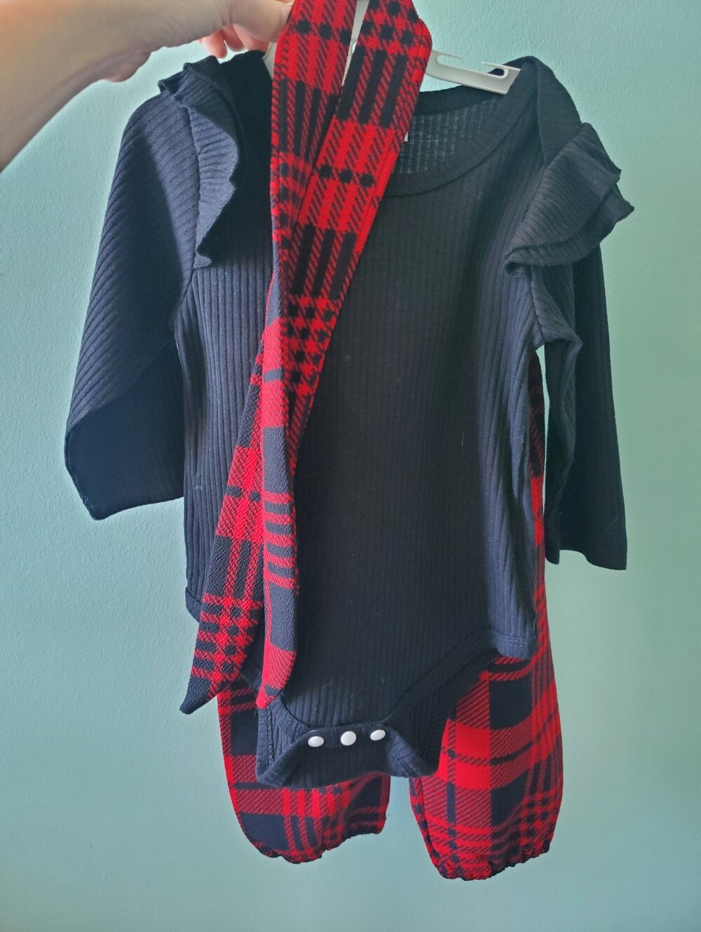 Black & Red Plaid Baby Outfit with Ruffle Shoulders & Headband